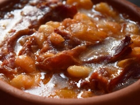 トルコ料理★牛肉の生ハム入り白いんげんの煮込み